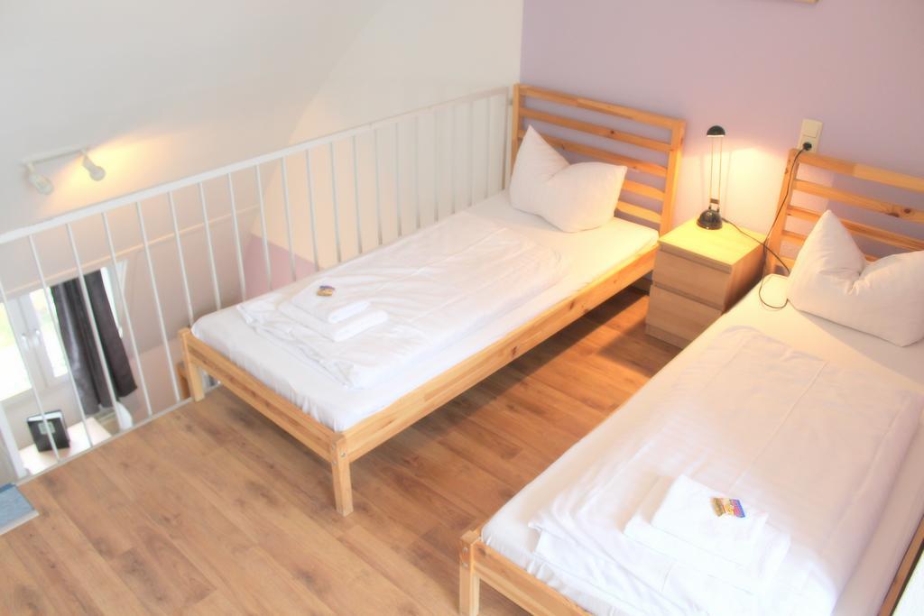 Stayinn Hostel Und Gaestehaus Freiburg im Breisgau Rum bild